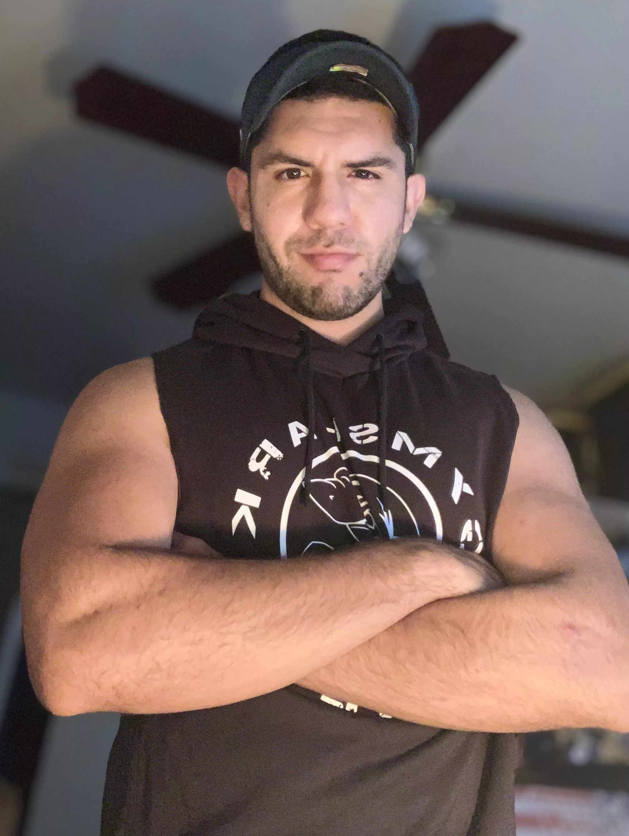 Give this bro some costume ideas 😜 posted by thirtylookingmf