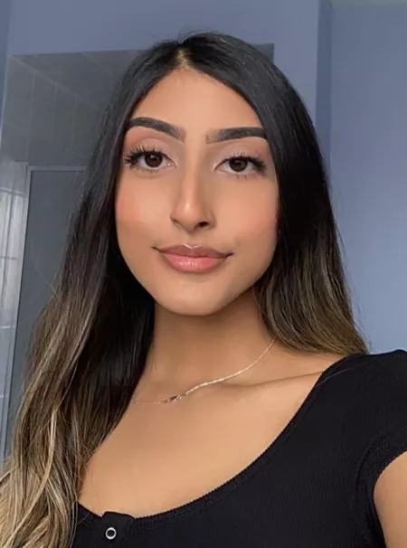 Give this slut a nice tribute video by SnooSprouts228