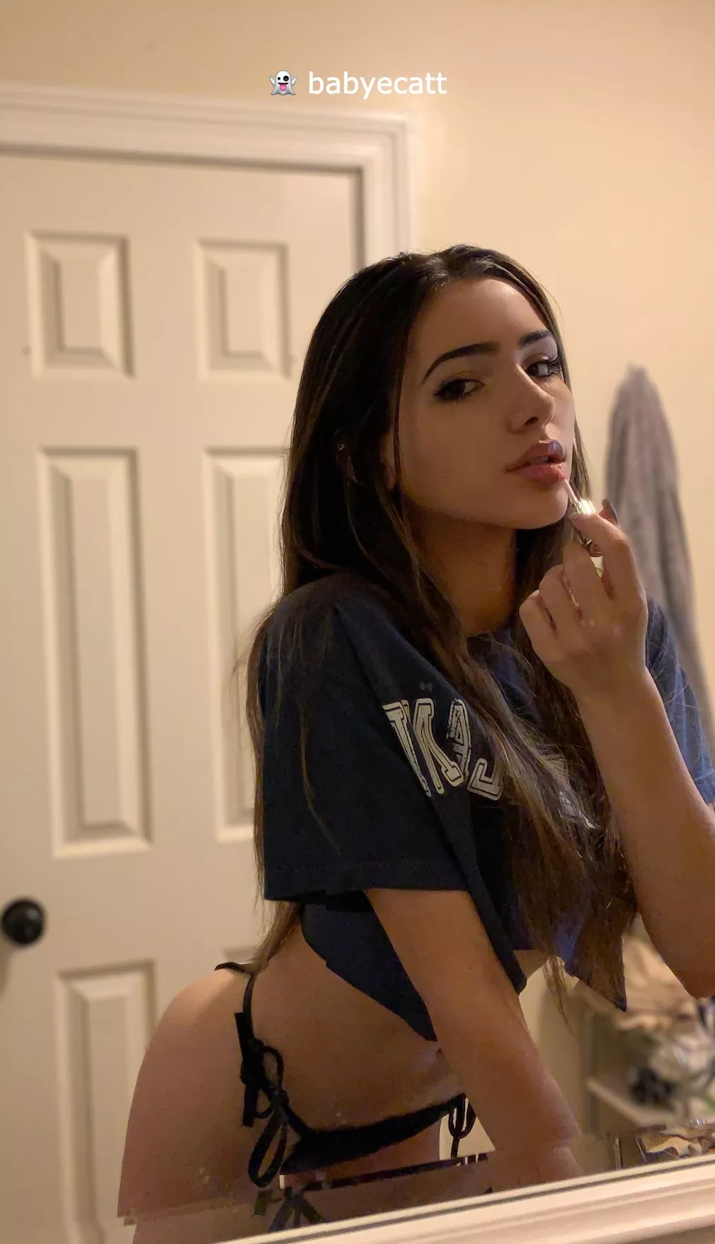 Give this upvote if you like surprises 💖 posted by buekoo