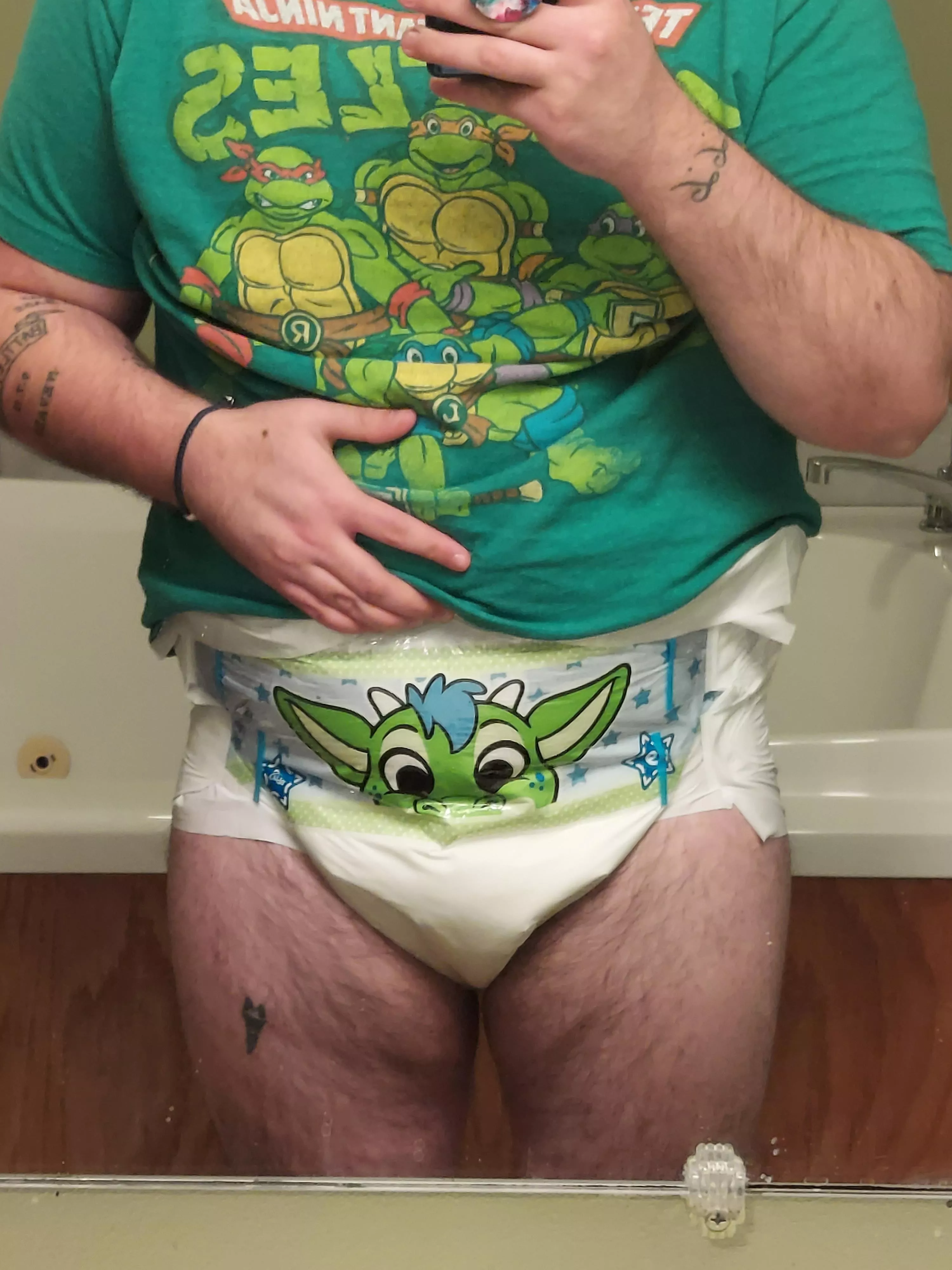 Giving Abu a try. So far pretty nice, very comfy. Still getting the hang of diapering myself. posted by MrMohawk13