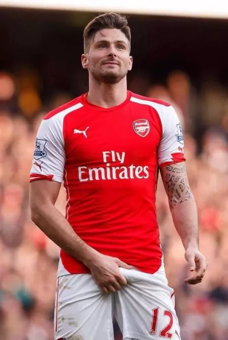 Giving it a squeeze by menareamazing