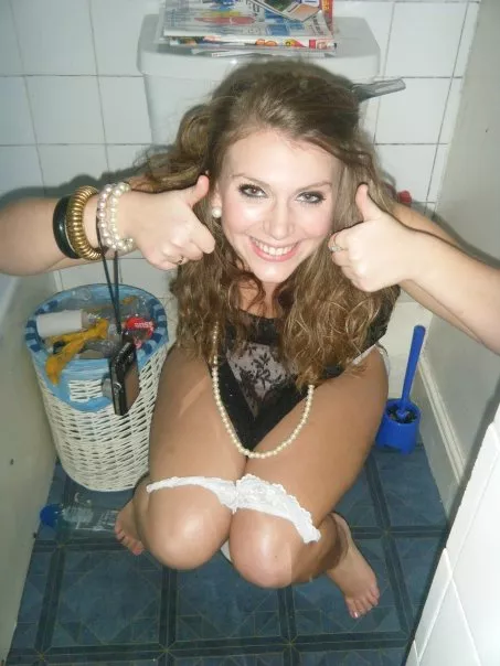 Giving us 2 thumbs up! posted by luv____to____race