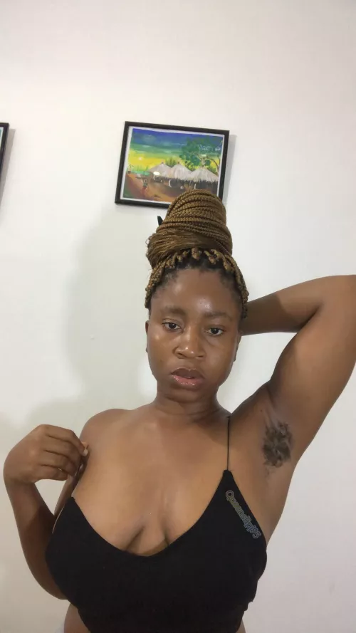 Giving you skin and lips to kiss by Queenslipj95