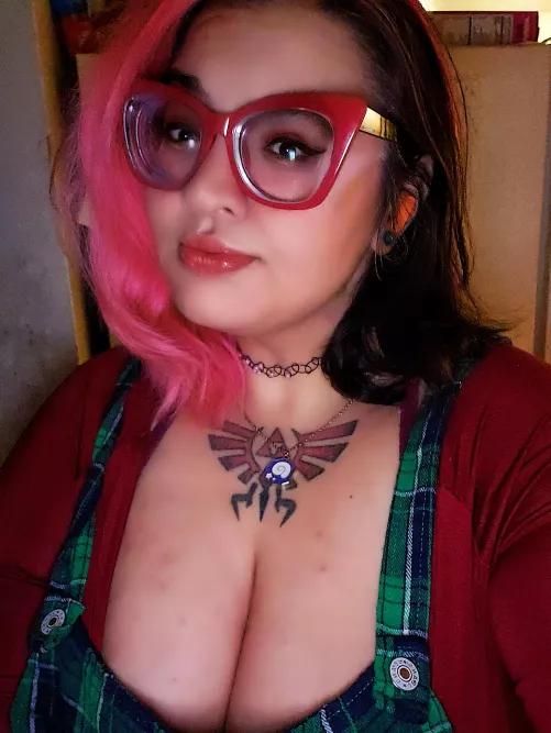 Glad the day is done and over, I'm one s l e e p y baby. ☺🥺🥱 by alaskankitten