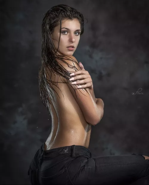 Glistening by Dying1minuteatatime