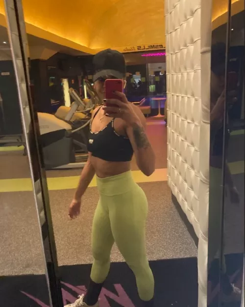 Glowing and growing🔥 by Larissa_69