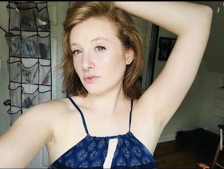 Glowing in the sunlight 🥰 posted by lilith700