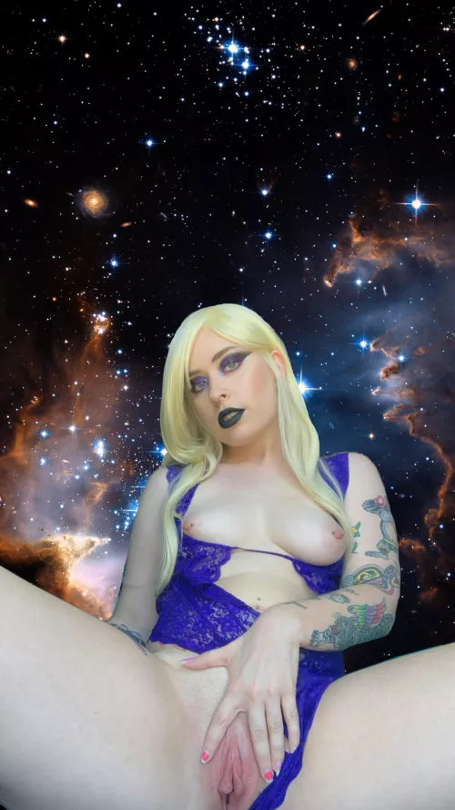 Go ahead and give it a lick ☺️ by _RamonaFlowersx