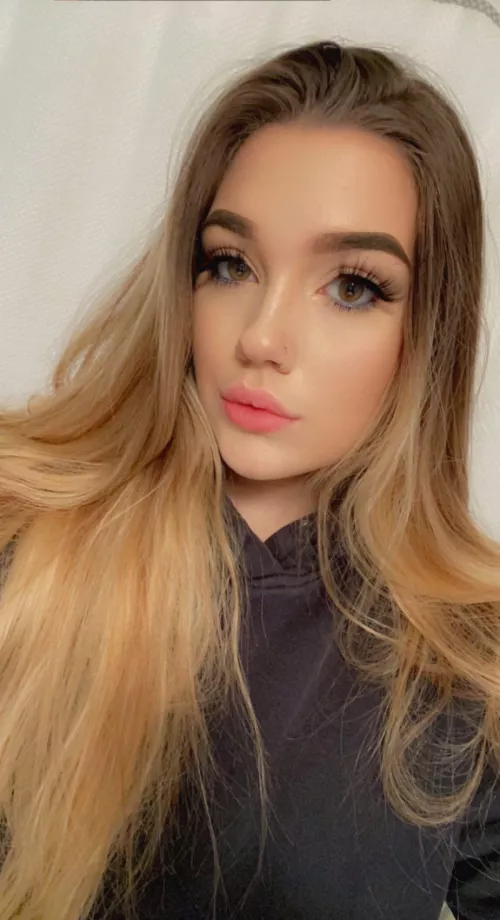 Go to the comments to watch me cum tonight 😍 by K_raelynn