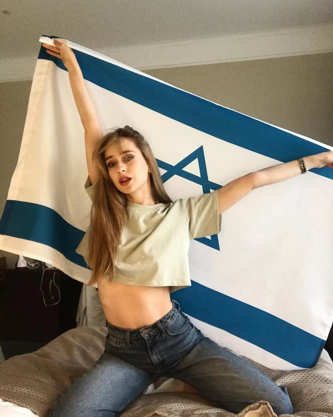 God bless Israel 🇮🇱 I stand with Israel posted by Holymariaxoxo
