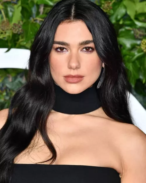 God i wanna coat Dua Lipas face so bad by wtsr5991