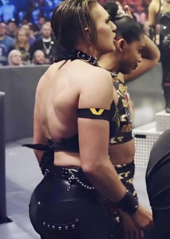 Goddam Rhea!! 🥵 posted by multiano_x