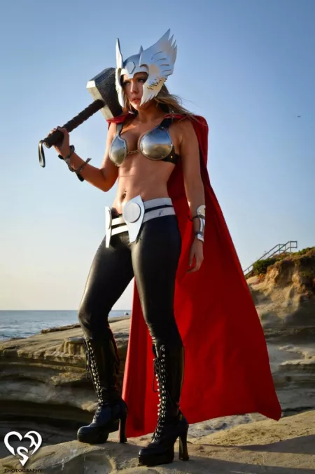 Goddess of thunder by zadie_backinblack