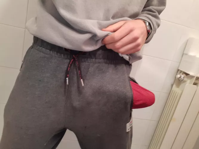 Going commando is a double edged sword by Legref