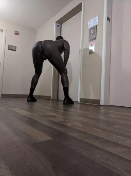 Going down?? by blkxxxhib