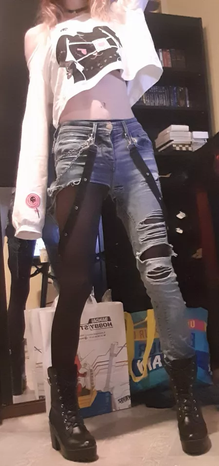 Going full punk by LysOnTheWindmill