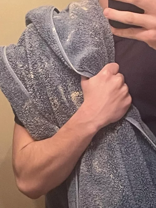 Going to take a shower by Iceman-Wingman