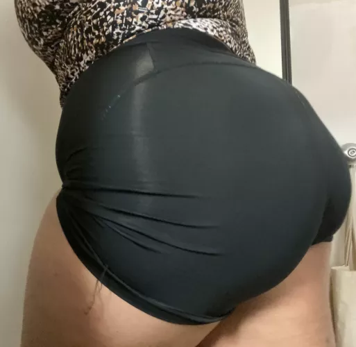 Going to the gym 💪 by pussylover3435