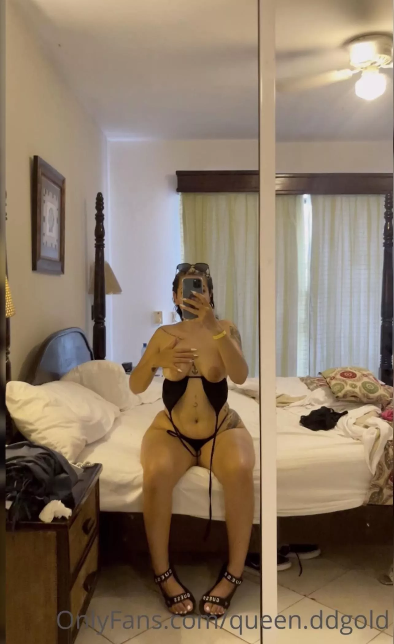 gold subscription only 5$ (free dick rate, free nude daily, video call, custom, sexting) link in my bio posted by Queen_Dd04