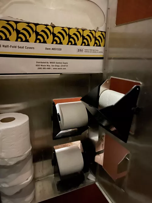 Golden Nugget LV 2nd floor banquet rooms area. Last stall on the left. Perfect spot and super quiet. Staircase by the pool.