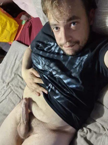 Gone on a diet and lost abit of weight so feeling pretty good about myself for once 😁 by thrownaway10101989