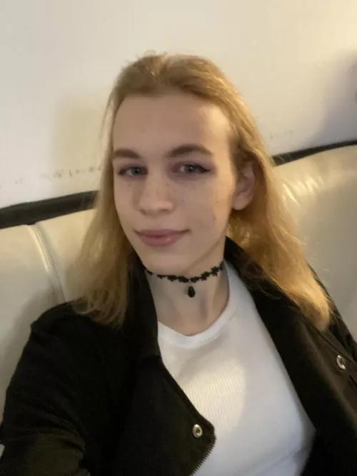 Gonna write my last exam of the year today, wish me luck 🍀 by Mystrium666