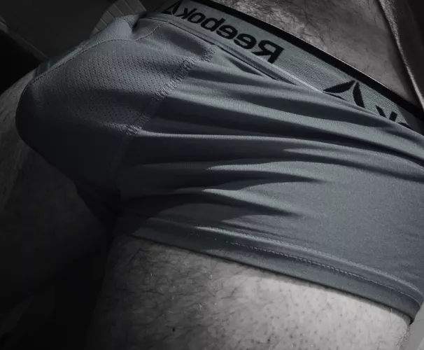 Good afternoon bulge lovers by Hereforconfidence1