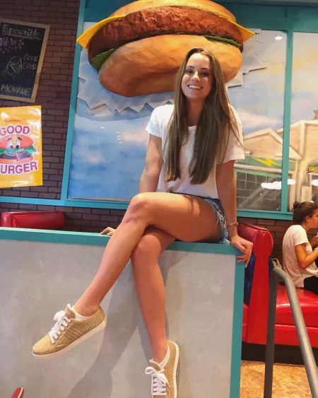 Good Burger by TheNextBlGThing