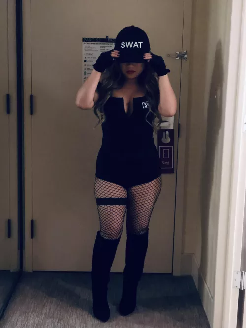 Good cop or bad cop? 😈 by 4bstr4k