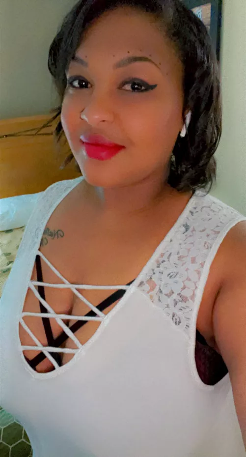 Good evening everyone by Sunny_Rea_Official