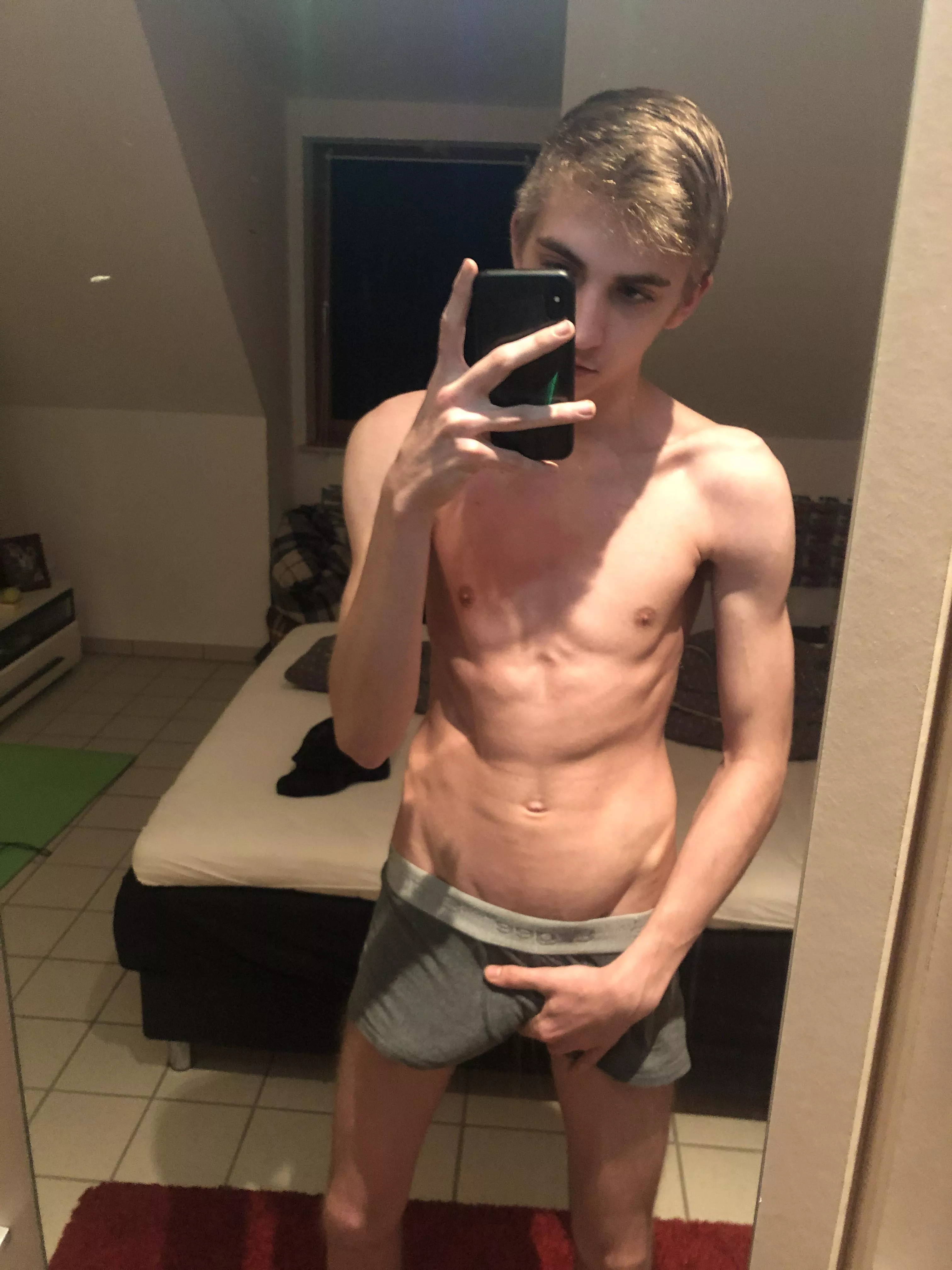 Good evening 😏 posted by Damnbro_420