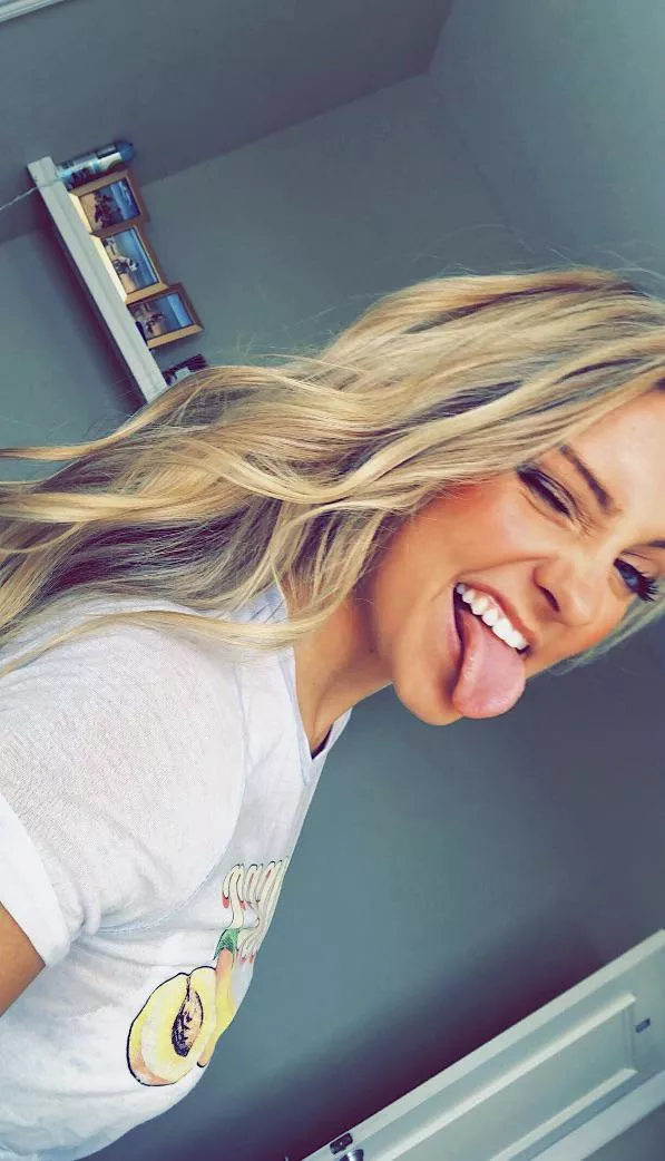 good girls say ahhhh posted by gillianlovaaa