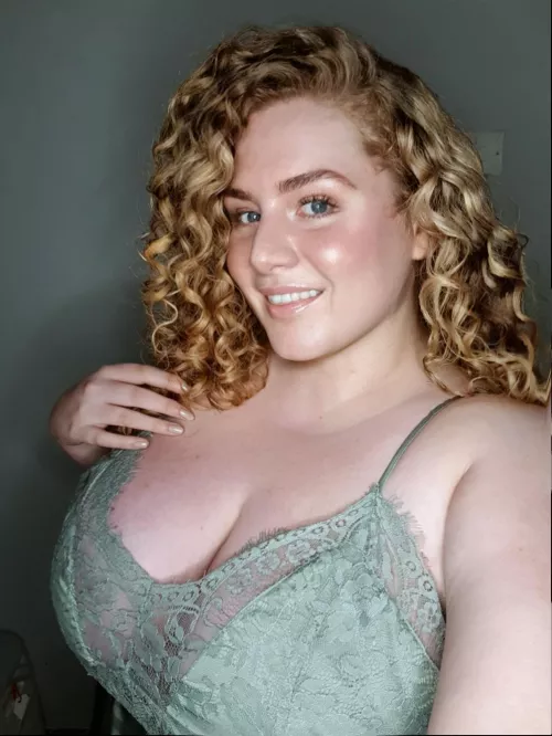 Good Moring fellas 👋😘 by honeybgoddess