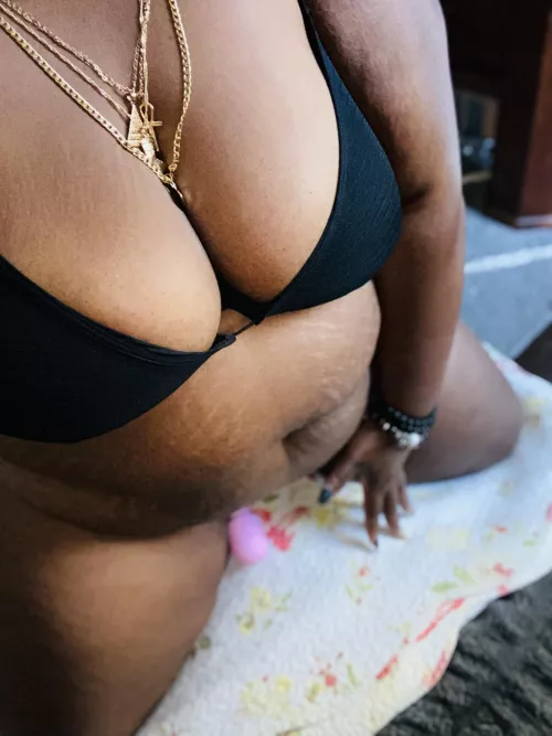 Good morning by Luvmychoclatedark