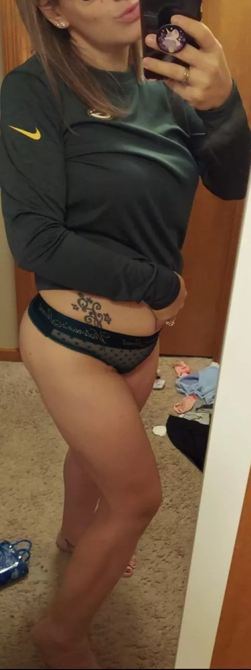 Good morning 😘😘 by Sexymilf34