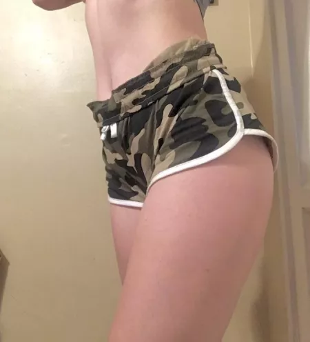 Good morning ☀️ by [deleted]