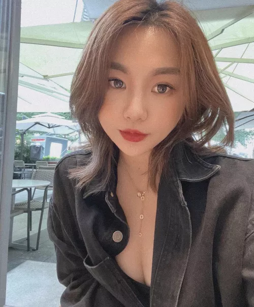 Good morning by SommerRaysYogaPants