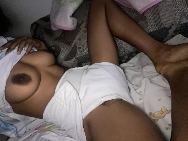 Good morning 🥱 by LeakyMack