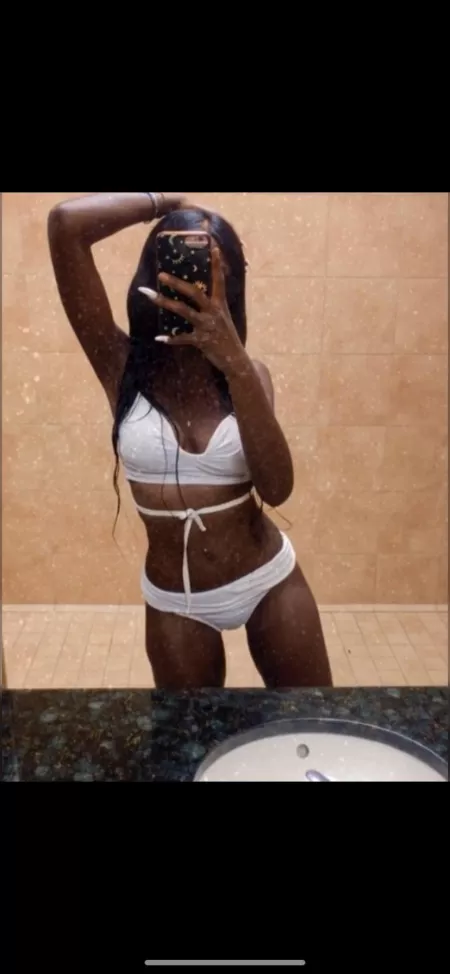 Good morning 😘 a little shy, but ready to have some funnnnn making custom videos for you! by [deleted]