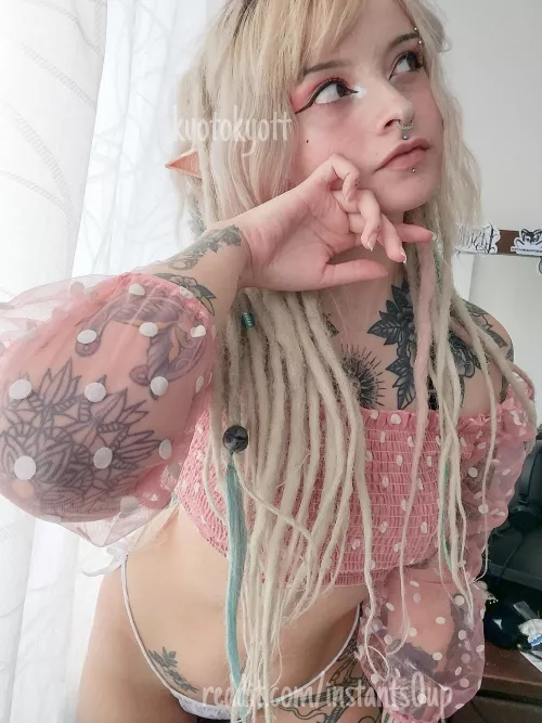 Good morning 💗 alt girls love softness and pink stuff sometimes idk ˖♡ by instants0up