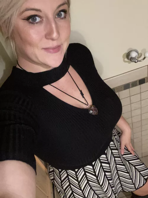 Good morning ☀️ am I looking like a milf today? by LilyD93