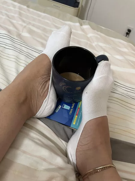 Good Morning babes ☕️ by JazzyRod430