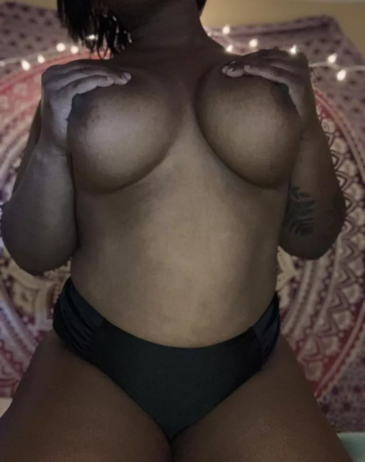 good morning daddy….. tie me up? 🥺🥵💦 posted by ttiiara