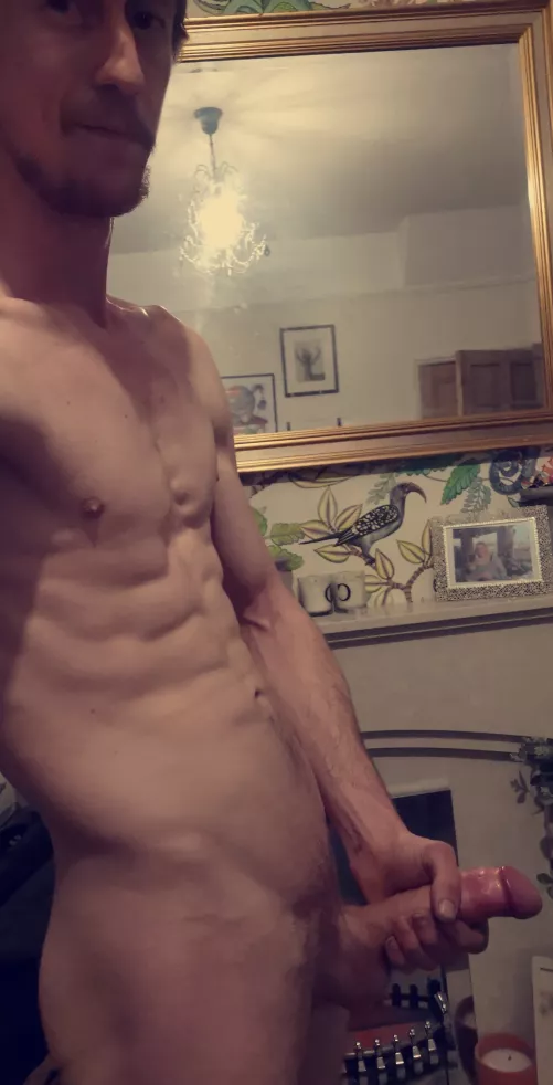 Good morning everyone 😘 I want you to spread your legs for me in my inbox and lift up your shirt 😏 I want to cum for you if you turn me on enough 😈🥵 by Bigtasty090