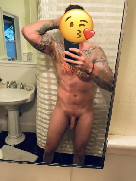 Good morning everyone! Just about to get in the shower. Anyone want to join? by deliciousuncutlove