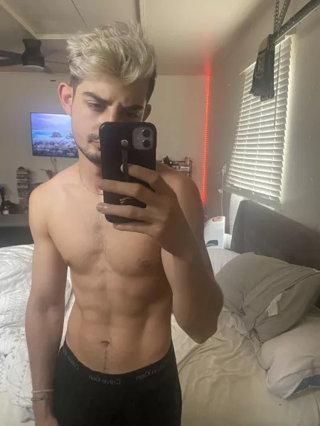 Good morning fellas ☺️ by JeeezusChrists