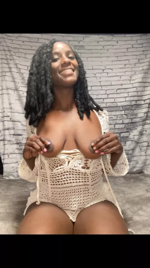 Good Morning 🌞 by Divinecumslut