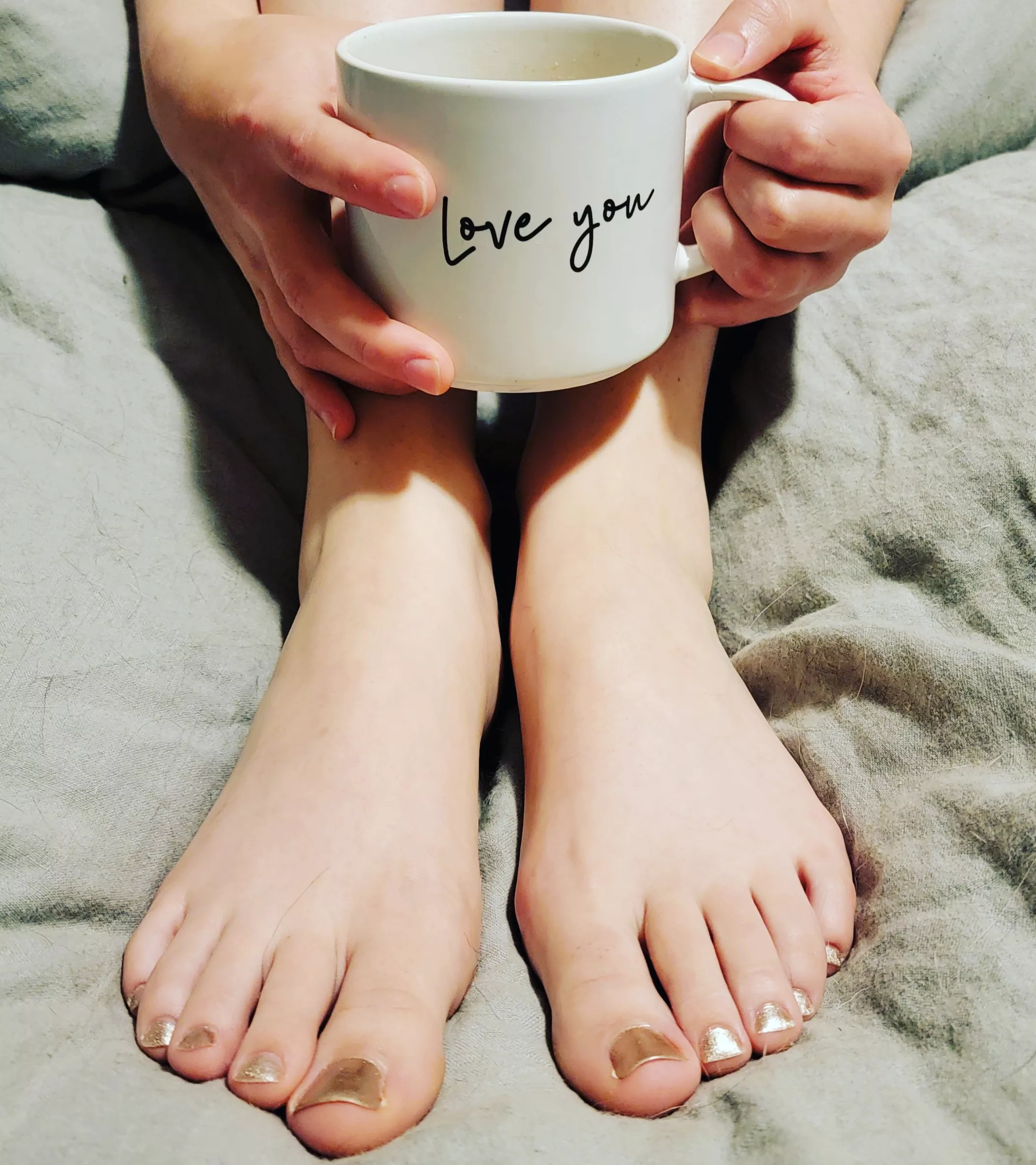 Good morning lovelies💕 posted by AKAdventureFeet