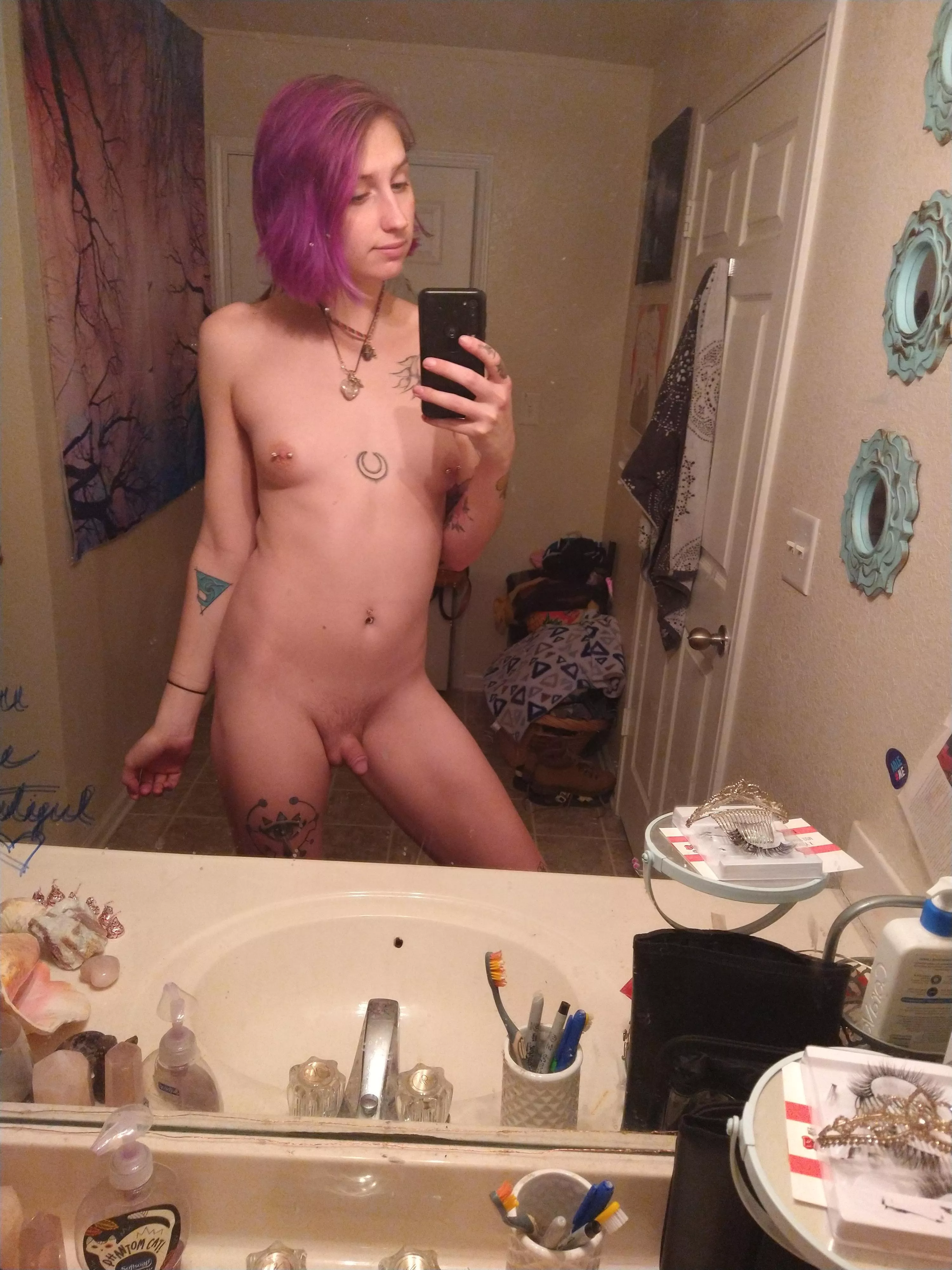 Good morning my queerly beloveds 😍😘 posted by xxxcelestexxx69