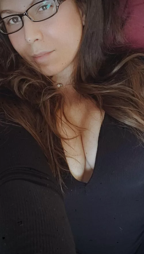 Good morning! 🖤 by archesofashley